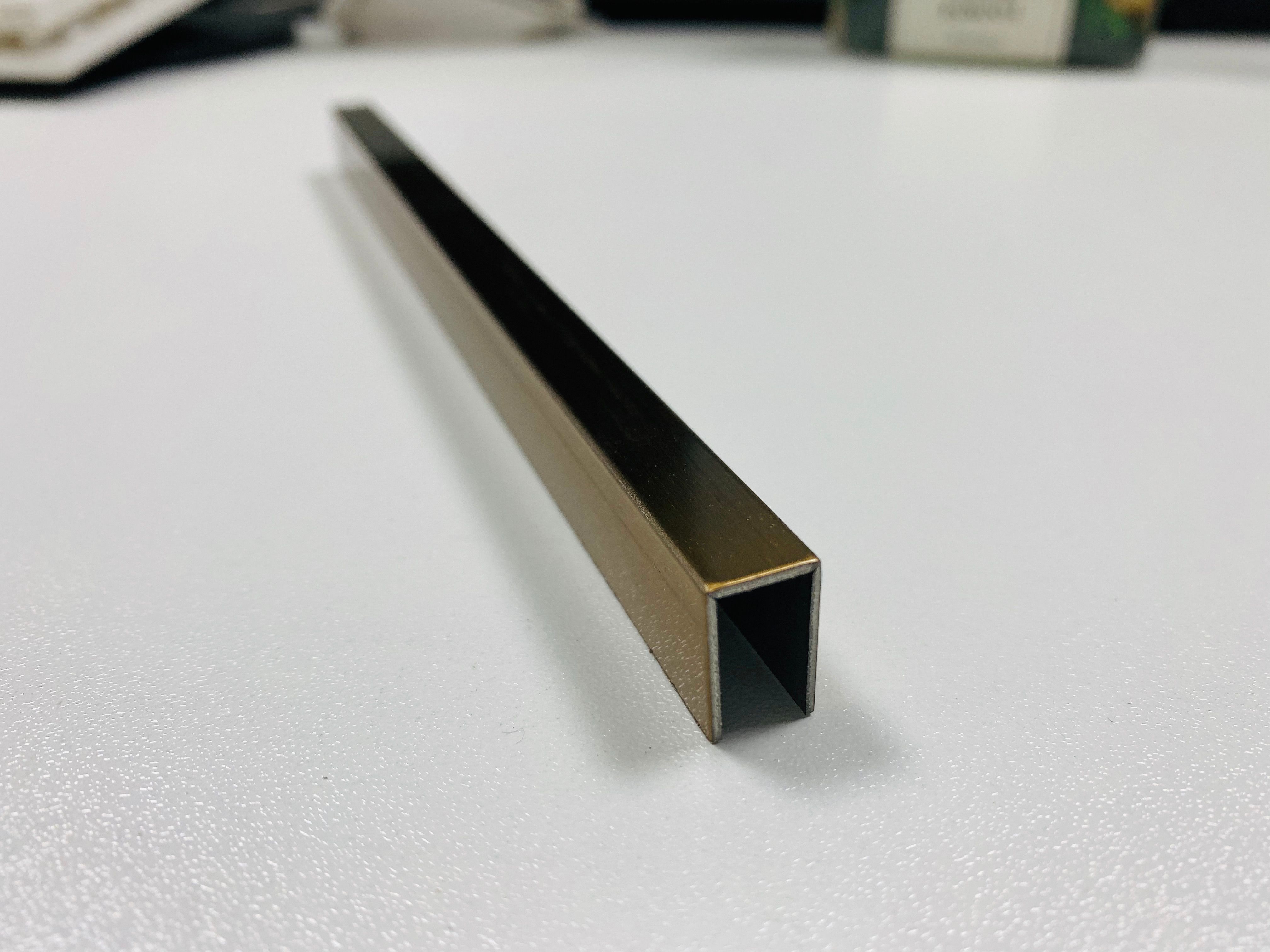 Stainless Steel Hairline Customized Colored U-Profiles for Wall and Ceiling Decoration