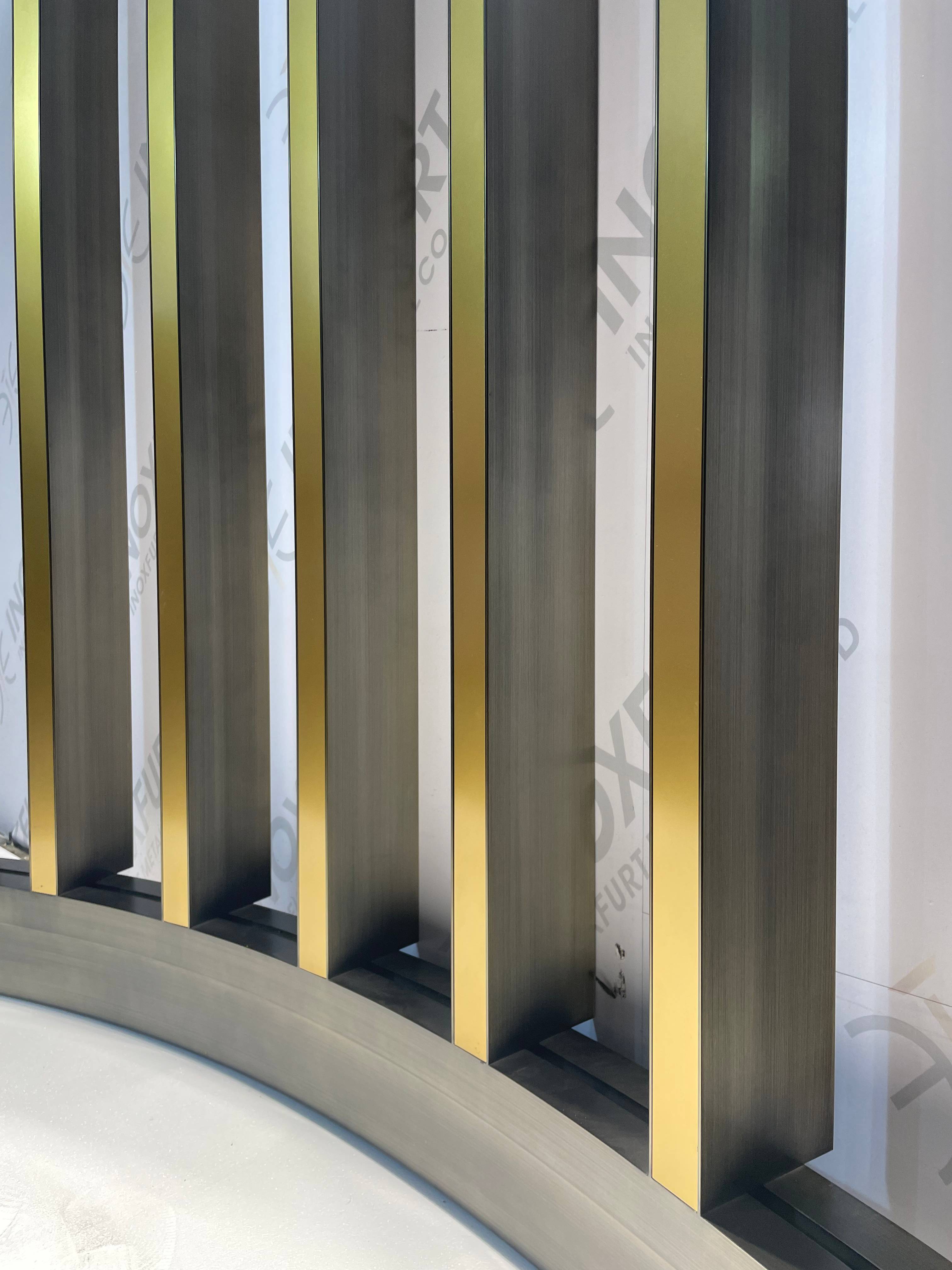 STAINLESS STEEL ARC DESIGN BRONZE AND GOLD HAIRLINE ROOM DIVIDER FOR HOTEL LOBBY