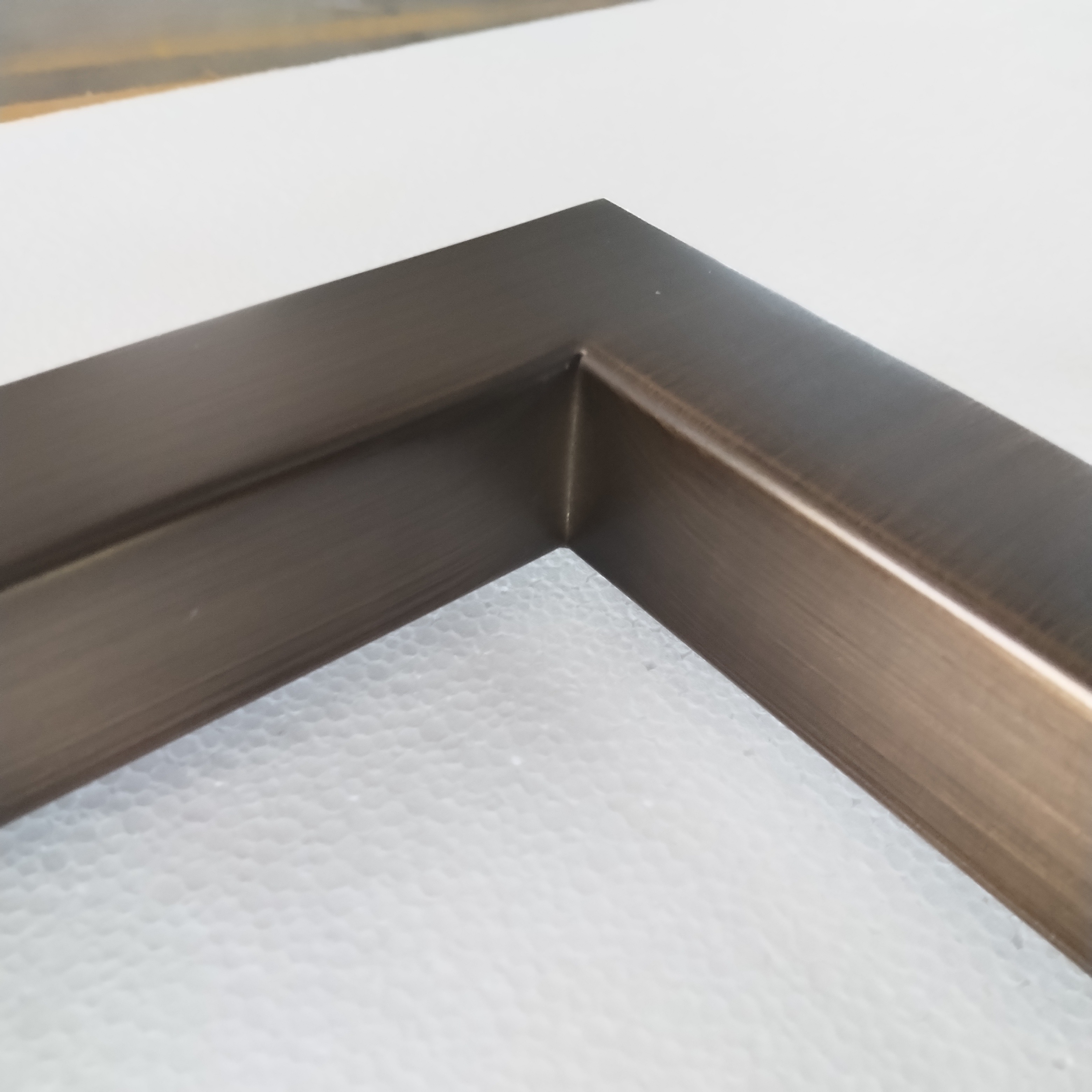 STAINLESS STEEL RECTANGLE ANTIQUE HAIRLINE BRONZE MIRROR FRAME FOR VILLA WASHROOM