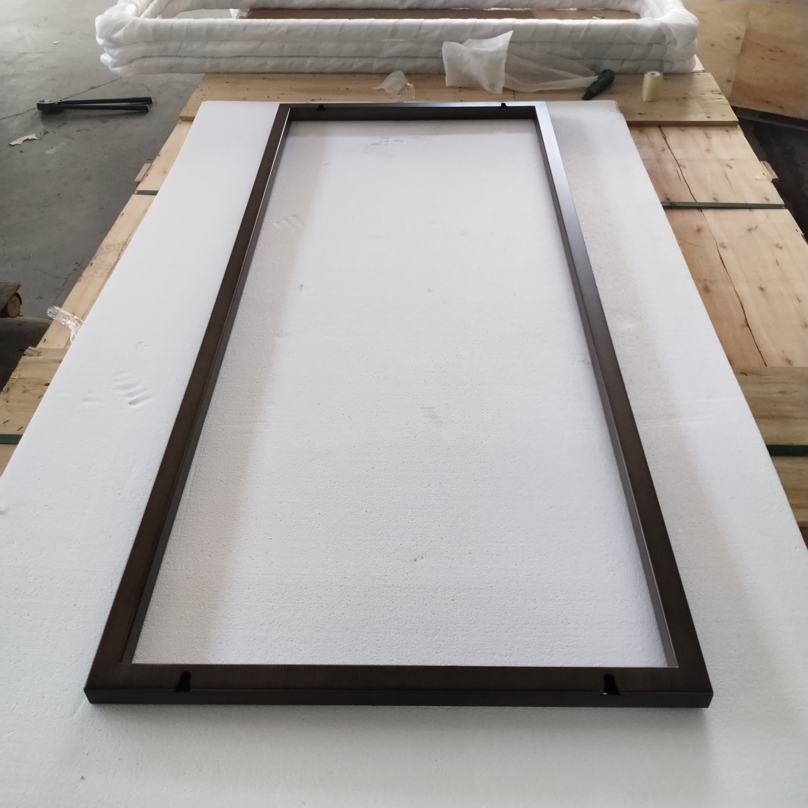STAINLESS STEEL RECTANGLE ANTIQUE HAIRLINE BRONZE MIRROR FRAME FOR VILLA WASHROOM