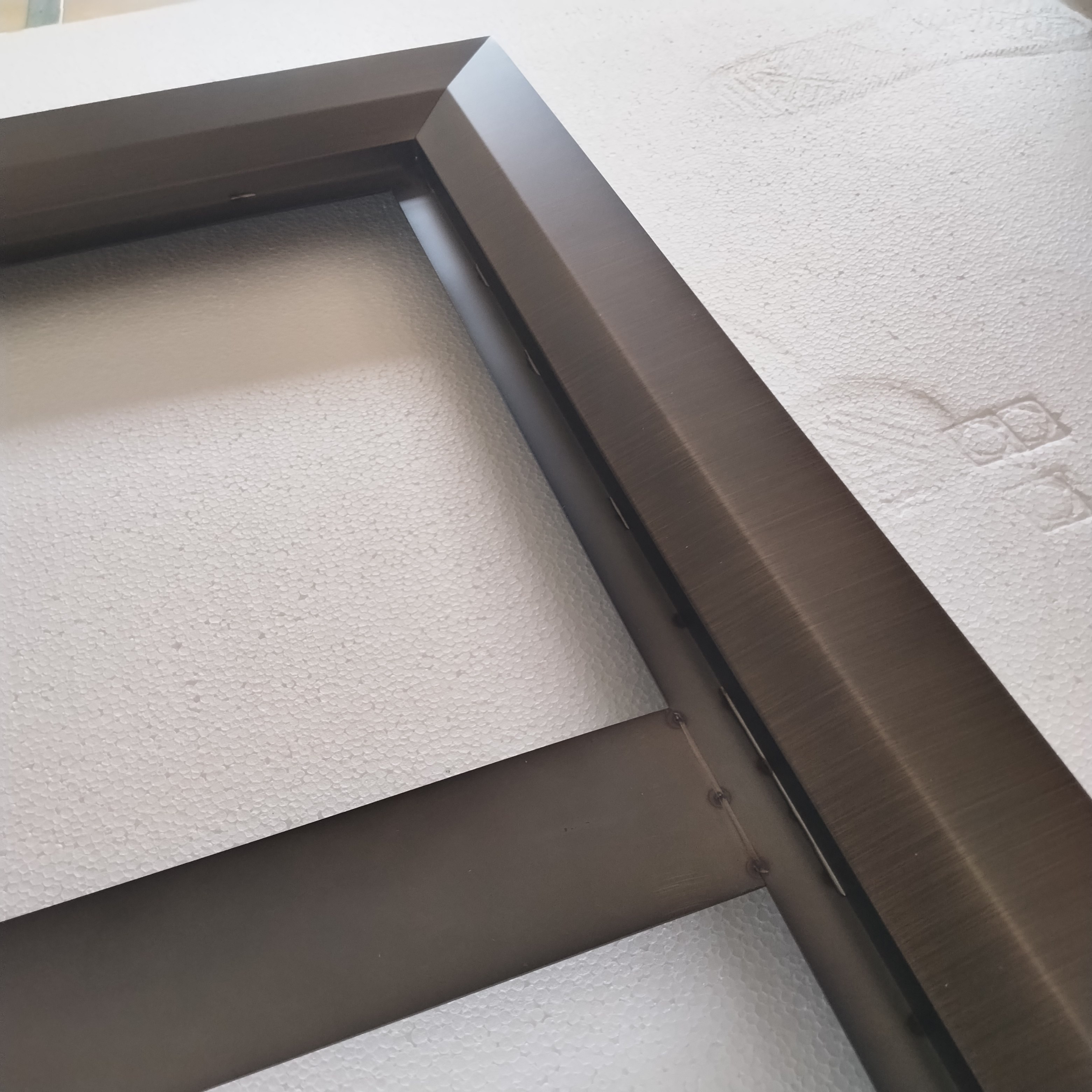 STAINLESS STEEL RECTANGLE ANTIQUE HAIRLINE BRONZE MIRROR FRAME FOR VILLA WASHROOM