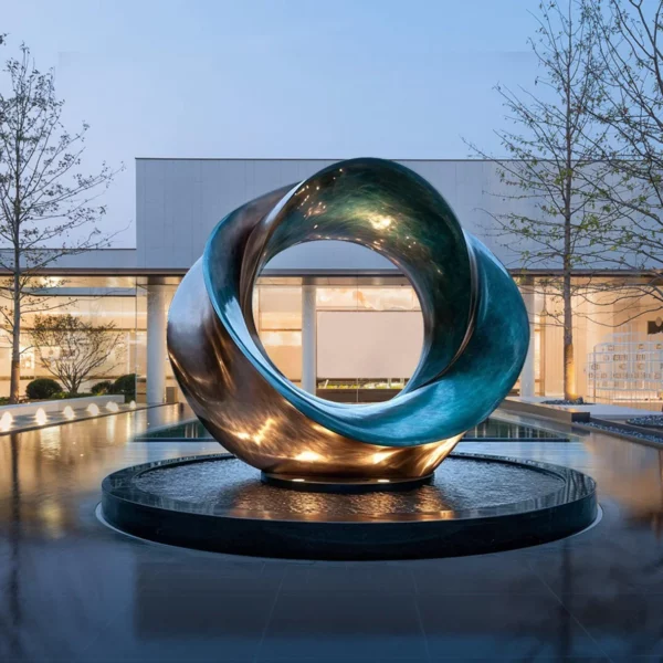 Custom Large Metal Sculptures for Garden Art and Outdoor Spaces